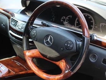 Mercedes-Benz S Class 3.0 S350 CDI V6 BlueEfficiency Saloon 4dr Diesel G-Tronic Euro 4