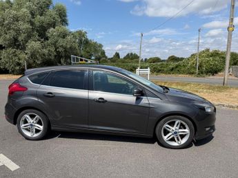 Ford Focus 1.0T EcoBoost Zetec Hatchback 5dr Petrol Manual Euro 6 (s/s) (10