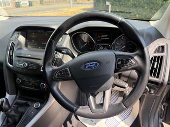 Ford Focus 1.0T EcoBoost Zetec Hatchback 5dr Petrol Manual Euro 6 (s/s) (10