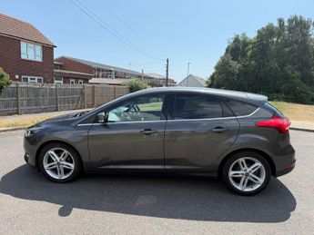 Ford Focus 1.0T EcoBoost Zetec Hatchback 5dr Petrol Manual Euro 6 (s/s) (10