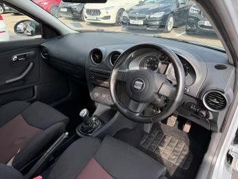 SEAT Ibiza 1.4 16v Sport Hatchback 3dr Petrol Manual (154 g/km, 84 bhp)