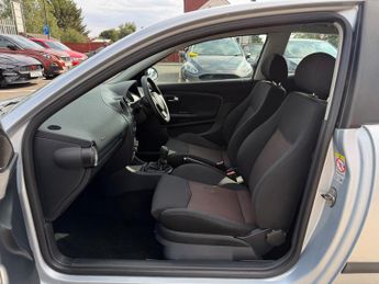 SEAT Ibiza 1.4 16v Sport Hatchback 3dr Petrol Manual (154 g/km, 84 bhp)