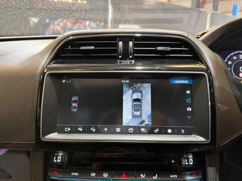 Jaguar F-Pace 2.0 D180 Portfolio SUV 5dr Diesel Auto AWD Euro 6 (s/s) (180 ps)