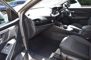 Nissan Qashqai 1.3 DIG-T MHEV N-Connecta XTRON Euro 6 (s/s) 5dr