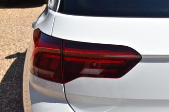 Volkswagen T-Roc 1.5 TSI Match DSG Euro 6 (s/s) 5dr