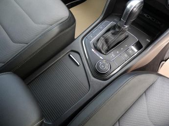 Volkswagen Tiguan 2.0 TDI R-Line DSG 4Motion Euro 6 (s/s) 5dr