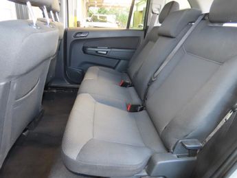 Vauxhall Zafira 1.6 16V Design MPV 5dr Petrol Manual Euro 5 (SNav) (115 ps)