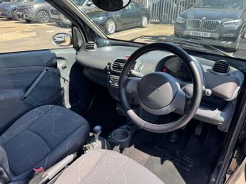 Smart ForTwo 0.7 City Passion Cabriolet 2dr Petrol Automatic (113 g/km, 61 bh