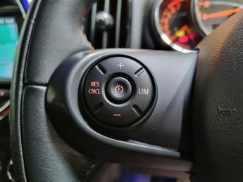 Mini Countryman 1.5 Cooper Classic SUV 5dr Petrol Steptronic Euro 6 - AUTOMATIC 