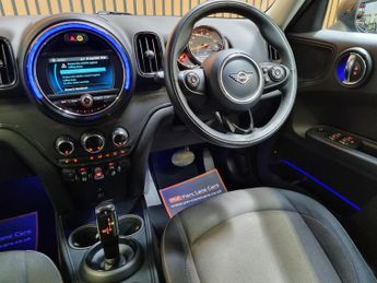 Mini Countryman 1.5 Cooper Classic SUV 5dr Petrol Steptronic Euro 6 - AUTOMATIC 