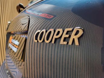 Mini Countryman 1.5 Cooper Classic SUV 5dr Petrol Steptronic Euro 6 - AUTOMATIC 