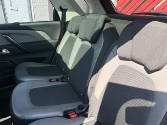 Citroen C4 Picasso 1.6 e-HDi Exclusive+ MPV 5dr Diesel ETG6 Euro 5 (s/s) (115 ps)