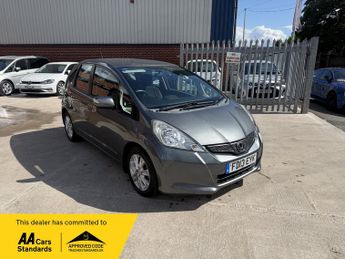 Honda Jazz 1.4 i-VTEC ES Hatchback 5dr Petrol CVT Euro 5 (99 ps)