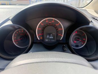 Honda Jazz 1.4 i-VTEC ES Hatchback 5dr Petrol CVT Euro 5 (99 ps)