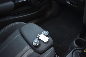Mini Electric Cooper Cooper SE 32.6kWh Level 1 Auto 3dr