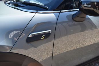 Mini Electric Cooper Cooper SE 32.6kWh Level 1 Auto 3dr