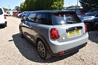 Mini Electric Cooper Cooper SE 32.6kWh Level 1 Auto 3dr