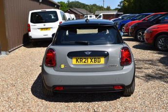 Mini Electric Cooper Cooper SE 32.6kWh Level 1 Auto 3dr