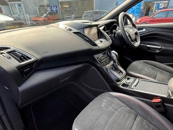Ford Kuga 1.5T EcoBoost ST-Line SUV 5dr Petrol Auto AWD Euro 6 (s/s) (176 