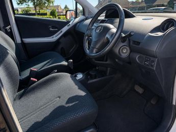 Toyota Yaris 1.33 Dual VVT-i TR Hatchback 5dr Petrol MultiMode Euro 4 (s/s) (