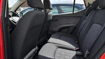 Hyundai i10 1.2 Comfort Hatchback 5dr Petrol Auto Euro 4 (77 bhp)