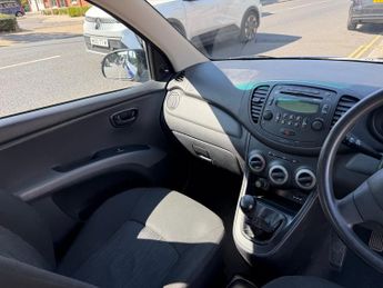Hyundai i10 1.2 Classic Hatchback 5dr Petrol Manual Euro 5 (85 bhp)