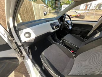 SEAT Mii 1.0 12v Design Mii Hatchback 5dr Petrol Manual Euro 6 (60 ps)