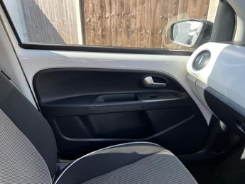 SEAT Mii 1.0 12v Design Mii Hatchback 5dr Petrol Manual Euro 6 (60 ps)