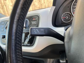 SEAT Mii 1.0 12v Design Mii Hatchback 5dr Petrol Manual Euro 6 (60 ps)