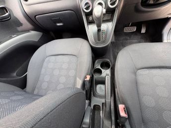 Hyundai i10 1.2 Comfort Hatchback 5dr Petrol Auto Euro 4 (77 bhp)