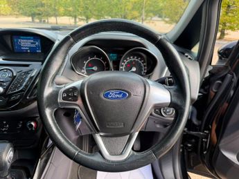 Ford B-MAX 1.6 Zetec Navigator MPV 5dr Petrol Powershift Euro 6 (105 ps)