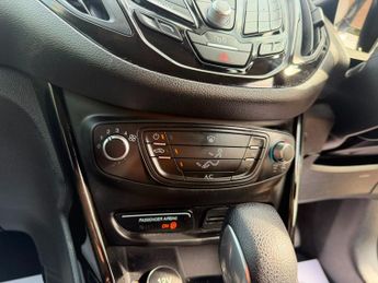 Ford B-MAX 1.6 Zetec Navigator MPV 5dr Petrol Powershift Euro 6 (105 ps)