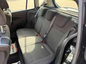 Ford B-MAX 1.6 Zetec Navigator MPV 5dr Petrol Powershift Euro 6 (105 ps)