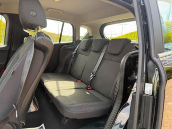 Ford B-MAX 1.6 Zetec Navigator MPV 5dr Petrol Powershift Euro 6 (105 ps)
