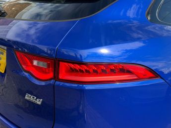 Jaguar F-Pace 2.0 D180 R-Sport SUV 5dr Diesel Auto AWD Euro 6 (s/s) (180 ps)