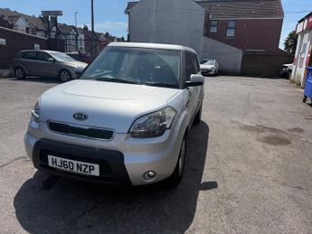 Kia Soul 1.6 2 SUV 5dr Petrol Manual Euro 4 (124 bhp)