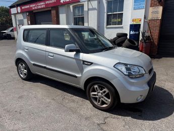 Kia Soul 1.6 2 SUV 5dr Petrol Manual Euro 4 (124 bhp)
