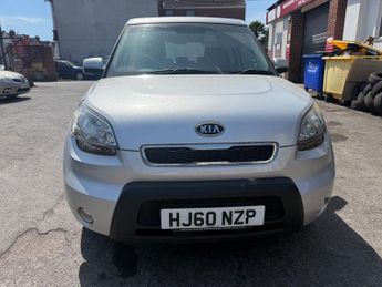 Kia Soul 1.6 2 SUV 5dr Petrol Manual Euro 4 (124 bhp)