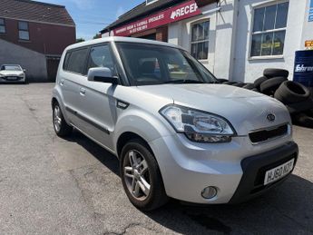 Kia Soul 1.6 2 SUV 5dr Petrol Manual Euro 4 (124 bhp)