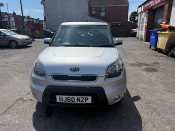 Kia Soul 1.6 2 SUV 5dr Petrol Manual Euro 4 (124 bhp)