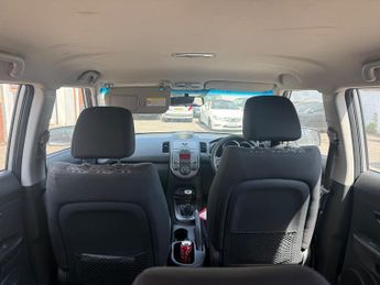Kia Soul 1.6 2 SUV 5dr Petrol Manual Euro 4 (124 bhp)