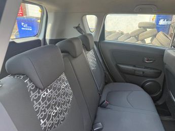 Kia Soul 1.6 2 SUV 5dr Petrol Manual Euro 4 (124 bhp)