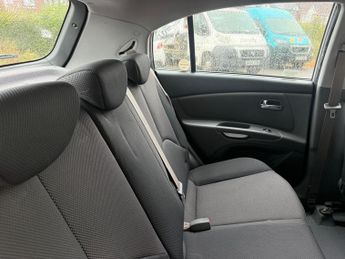 Kia Rio 1.4 3 Hatchback 5dr Petrol Manual (150 g/km, 95 bhp)