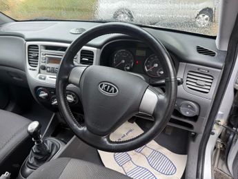Kia Rio 1.4 3 Hatchback 5dr Petrol Manual (150 g/km, 95 bhp)