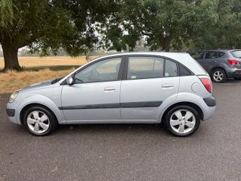 Kia Rio 1.4 3 Hatchback 5dr Petrol Manual (150 g/km, 95 bhp)