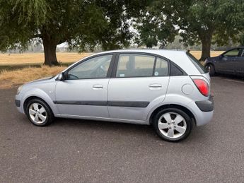 Kia Rio 1.4 3 Hatchback 5dr Petrol Manual (150 g/km, 95 bhp)
