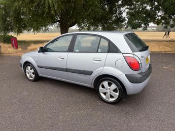 Kia Rio 1.4 3 Hatchback 5dr Petrol Manual (150 g/km, 95 bhp)