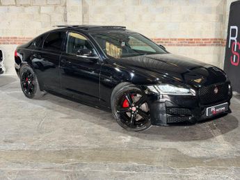 Jaguar XF 2.0d R-Sport Saloon 4dr Diesel Auto AWD Euro 6 (s/s) (180 ps)