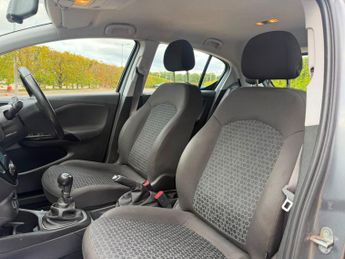 Vauxhall Corsa 1.4i ecoTEC Design Hatchback 5dr Petrol Manual Euro 6 (75 ps)