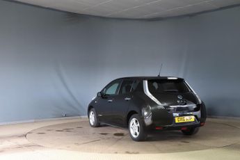 Nissan LEAF 30kWh Acenta Hatchback 5dr Electric Auto (109 bhp)
